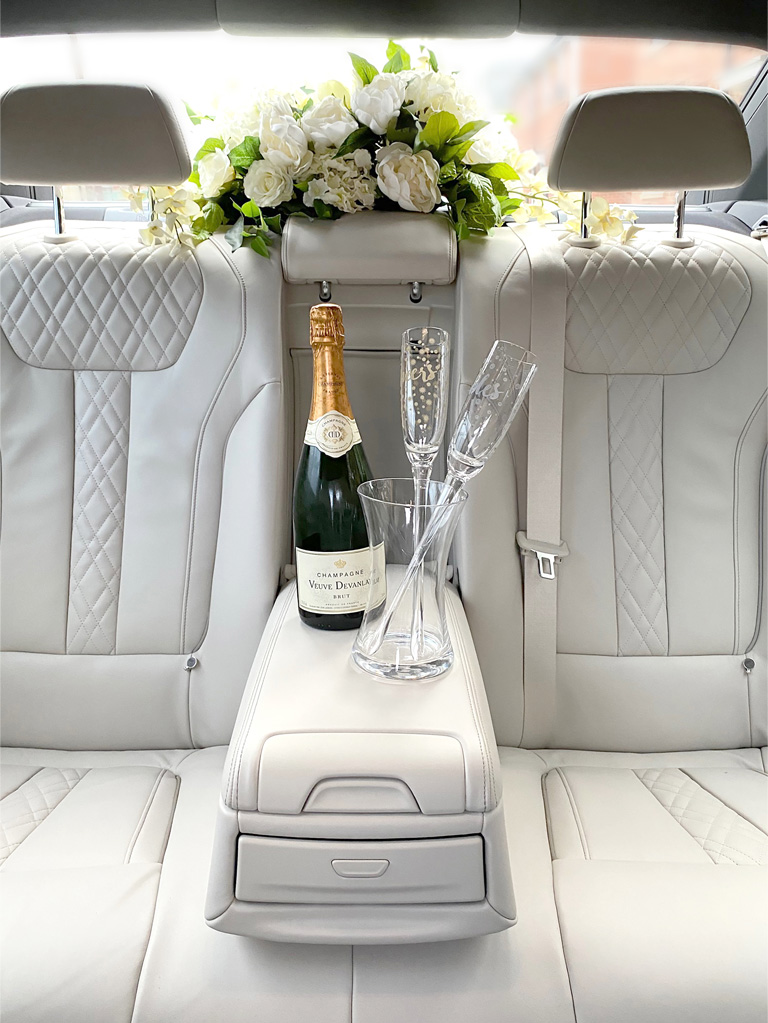 White 7 - wedding champagne